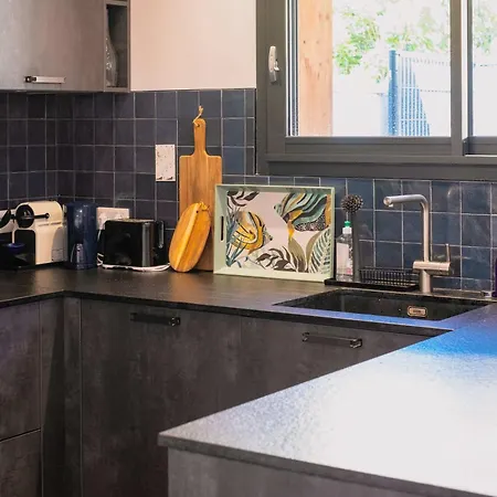 Дом отдыха La Maison Bleue Confort Et Elegance Вальрас-Пляж