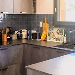 Semesterbostad La Maison Bleue Confort Et Elegance *